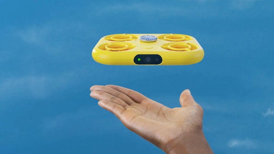 Snapchats Betreiberfirma Snap bringt mit Pixy eine neue Mini-Drohne auf den Markt. (Bild: Shutterstock)