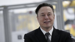 Macht Elon Musk sein eigenes Twitter? Tesla-Chef teasert X.com an