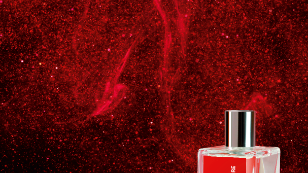 Vodafone will in einer PR-Aktion einen Hauch von 5G versprühen. (Foto: Vodafone) 5G-Parfum – ernsthaft? So riecht das „Eau de Futur” von Vodafone
