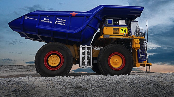 Der 510-Tonnen Truck ist eines der leichteren Fahrzeuge im Bestand des Minenbetreibers. (Bild: Anglo American) Brennstoffzelle: Muldenkipper fährt mit 1,2-Megawattstunden-Akku