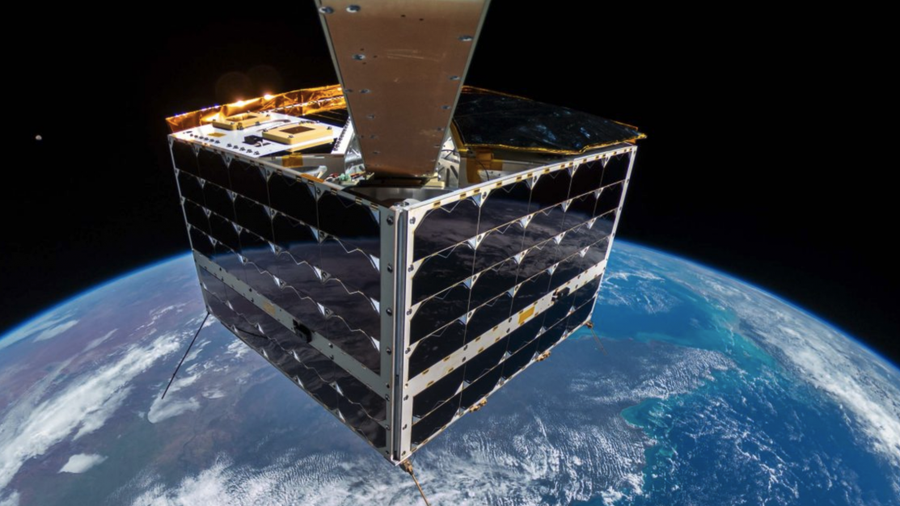 Mit Gopro: Dieses Selfie hat ein Satellit im All geschossen