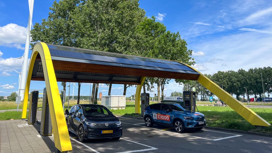Energiewende: Elektromobilität und Photovoltaik gehen Hand in Hand Energiewende: Elektromobilität und Photovoltaik gehen Hand in Hand