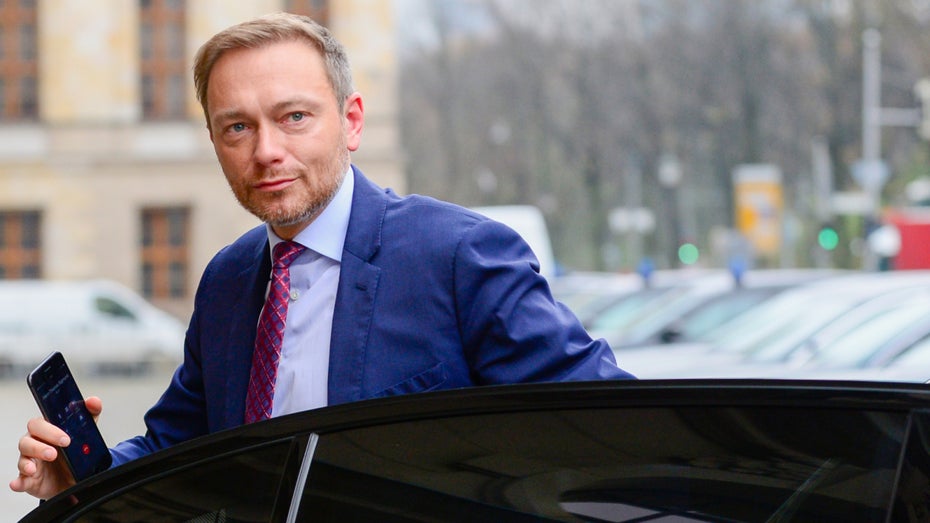 Christian Lindner ist gegen Fortsetzung von Tankrabatt und 9-Euro-Ticket Christian Lindner ist gegen Fortsetzung von Tankrabatt und 9-Euro-Ticket