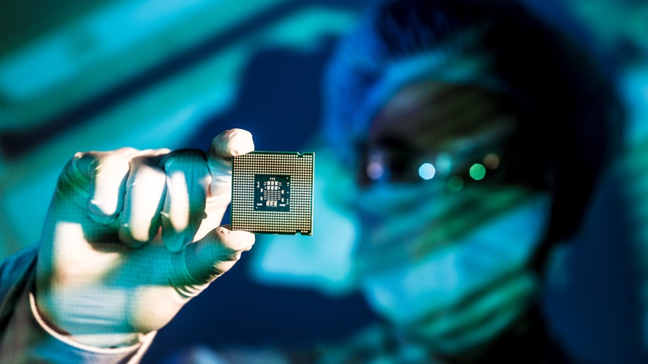 Taktung verrät Krypto-Schlüssel: Neue Schwachstelle betrifft Intel und AMD Taktung verrät Krypto-Schlüssel: Neue Schwachstelle betrifft Intel und AMD