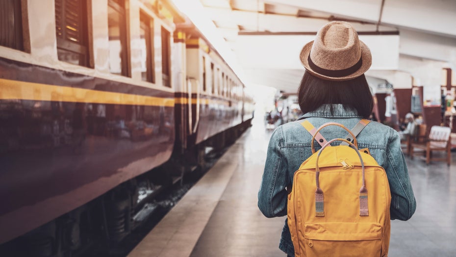 Das Neun-Euro-Ticket bietet sich besonders für Tages- und Wochenendausflüge an. (Foto: Shutterstock) Das Neun-Euro-Ticket bietet sich besonders für Tages- und Wochenendausflüge an. (Foto: Shutterstock)