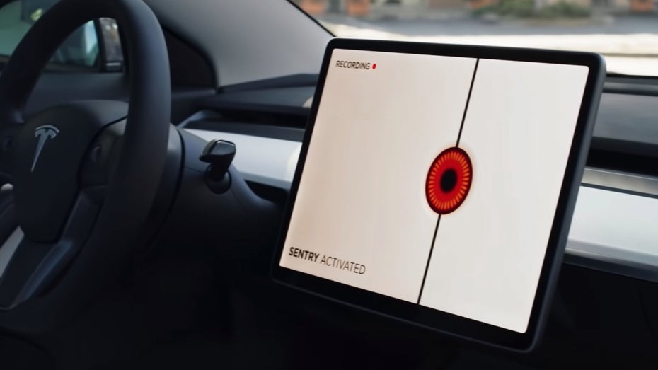 Tesla mit aktiviertem Wächtermodus. (Screenshot: Tesla/t3n.de) Tesla Wächtermodus Klage