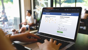 Facebook: Ausgewählte Personen dürfen NFT präsentieren