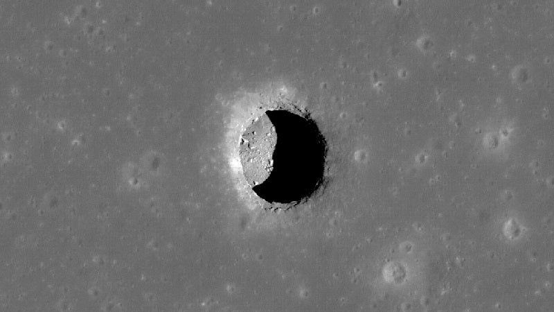 Nasa findet Mondkrater mit angenehmen 17 Grad – könnte als Basis dienen Nasa findet Mondkrater mit angenehmen 17 Grad – könnte als Basis dienen