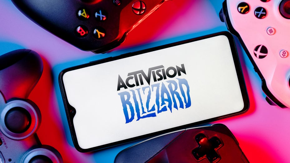 Neue Klagen gegen den Spieleentwickler. (Foto: Shutterstock / Sergei Elagin) Neue Klage: Activision Blizzard soll protestierende Mitarbeiter ausspionieren