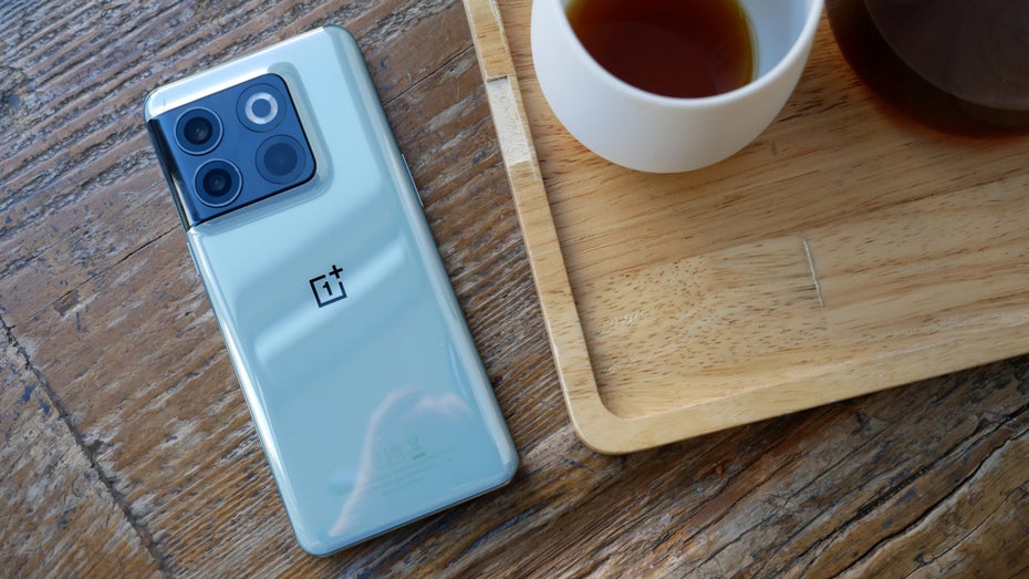 Oneplus 10T im Hands-on: Neues Oberklasse-Smartphone mit 150 Watt Druckbetankung Oneplus 10T im Hands-on: Neues Oberklasse-Smartphone mit 150 Watt Druckbetankung