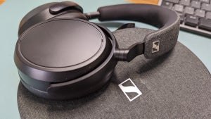 Starker Sound am Cyber Monday: Premium-Kopfhörer von Bose bis Sennheiser jetzt günstiger