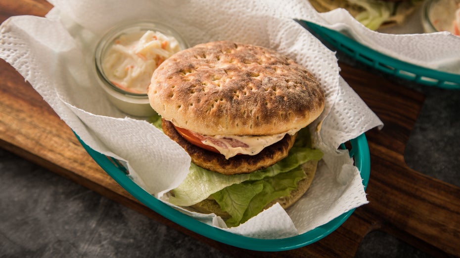 Es geht auch fleischlos: Burger mit veggie Pattie. (Foto: Shutterstock / Christin Klose) Gute Zeiten, schlechte Zeiten … für Fleischersatzprodukte