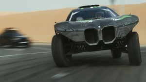 „Dune Taxi“ : BMW zeigt vollelektrisches Offroad-Monster