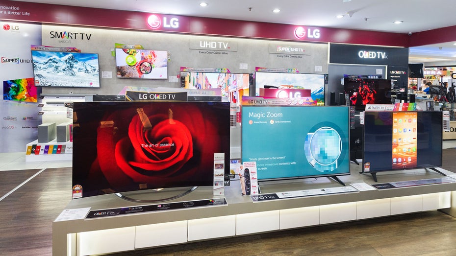 Hier können bald viel bunte NFTs angezeigt werden. (Foto: Shutterstock / withGod) LG bringt NFTs mit eigenem Marktplatz auf den Fernseher