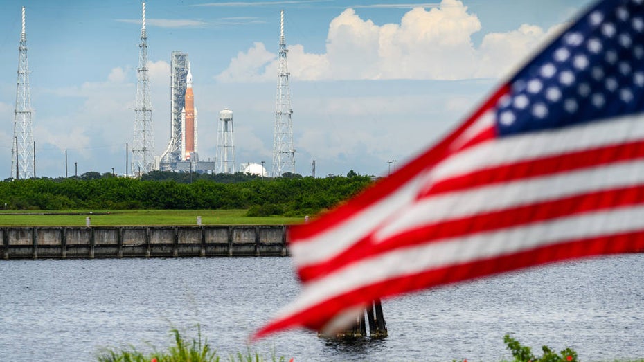SLS-Rakete auf dem Kennedy Space Center der Nasa in Florida. (Foto: Nasa/Eric Bordelon) Nasa muss Artemis-Start schon wieder verschieben – diesmal ist Tropensturm Ian schuld