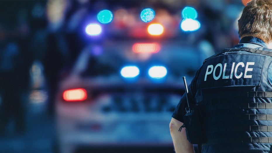 Der Anrufer wird über wichtige Details schnell informiert. (Foto: Shutterstock / ALDECA studio) Polizei will Kundenservice verbessern: Notrufe bekommen Bestätigungs-SMS