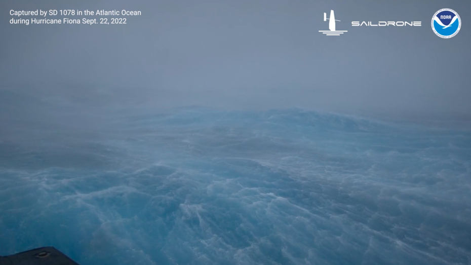 Ein Bild aus dem Video der Surf-Drohne von Saildrone. (Screenshot Saildrone Inc, Vimeo/t3n.de) Hurrikan Fiona: Surf-Drohne liefert unheimliche Videos aus dem Auge des Sturms