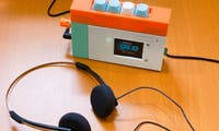 Bastler baut MP3-Player im klassischen Walkman-Look