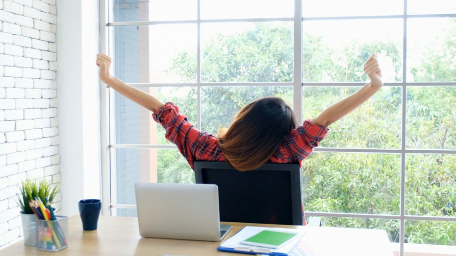 Für bestimmte Soloselbstständige werden Tarifverhandlungen einfacher. (Bild: Shutterstock/Mangpor2004) Soloselbstständige: EU-Kommission vereinfacht Tarifverhandlungen