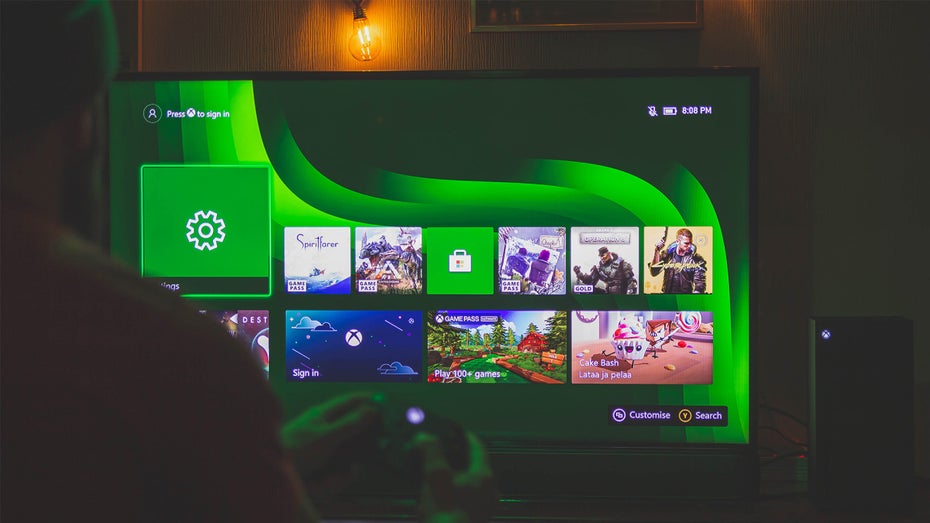 Ihr könnt nun mehr Spiele auch ohne Internet spielen. (Foto: Shutterstock / Arto Tahvanainen) Microsoft macht es euch einfacher Xbox-One-Spiele auf der Series X zu spielen