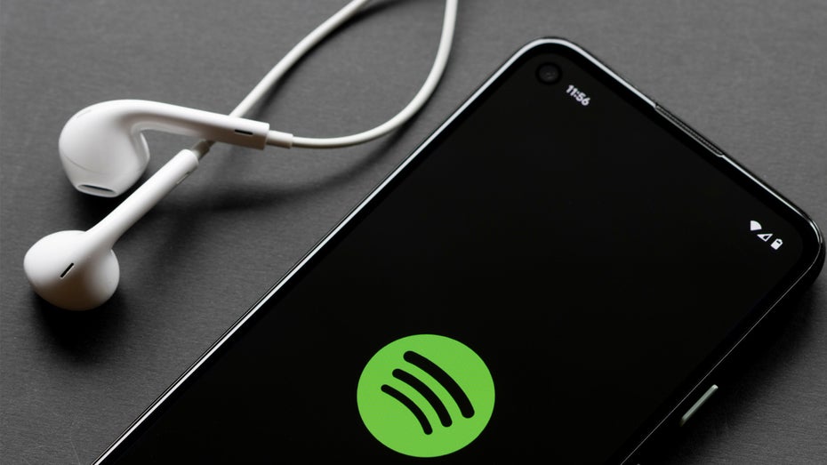 (Foto: Shutterstock/Tada Images) Spotify will Stimme von Podcast-Hosts mit KI klonen