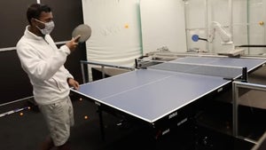 Googles Tischtennis-Roboter soll bald gegen Profis antreten