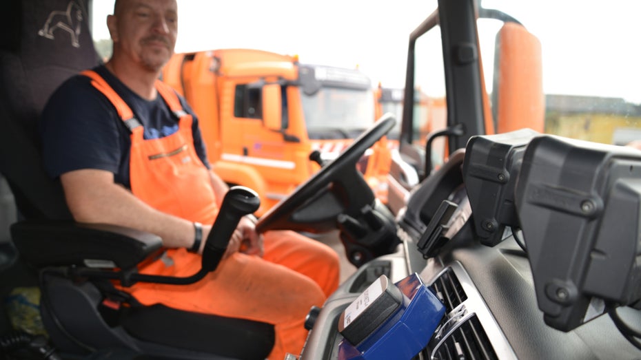 Müllfahrzeuge spüren in Ostfriesland Funklöcher auf