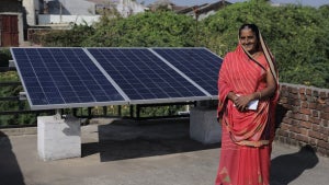 Komplett solarbetrieben: Dieses indische Dorf erzeugt gratis Strom für seine Einwohner