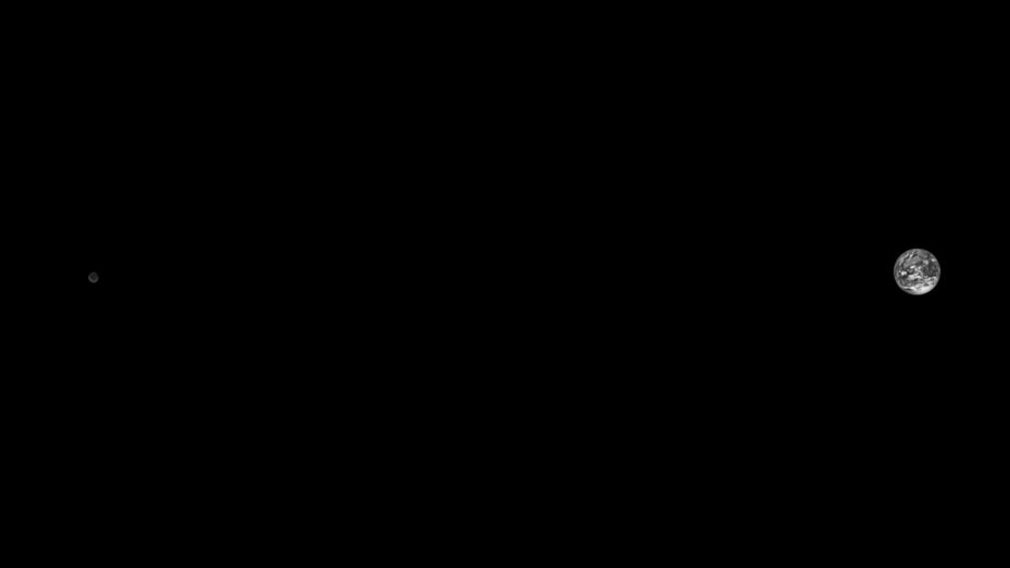 NASA-Asteroidensonde Lucy gelingt ein Foto von der Erde und dem Mond NASA-Asteroidensonde Lucy gelingt ein Foto von der Erde und dem Mond