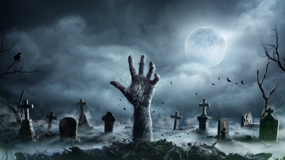 Zombie-Coins – fast schon tot, aber immer noch da. (Bild: Romolo Tavani/Shutterstock) Zombie-Coins: Krypto-Crash raffte schon 12.100 Token dahin