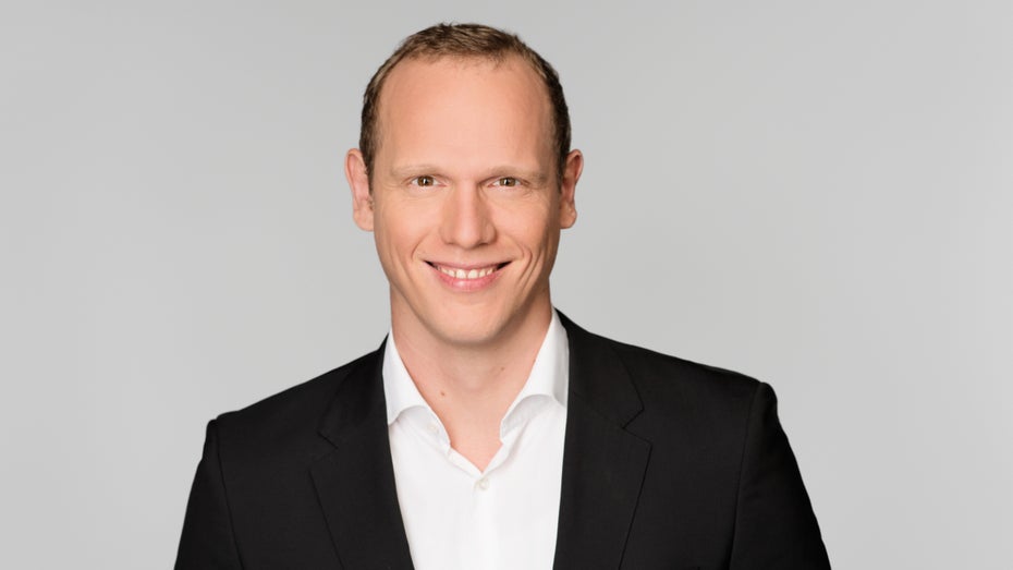 „Mein Tablet ist perfekt für Schreibtisch-Chaoten“ – Markus Wübben von Cross Engage „Mein Tablet ist perfekt für Schreibtisch-Chaoten“ – Markus Wübben von Cross Engage