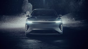 Gravity: Lucid enthüllt E-SUV mit Platz für 7 Personen und „größter Reichweite aller E-Autos”