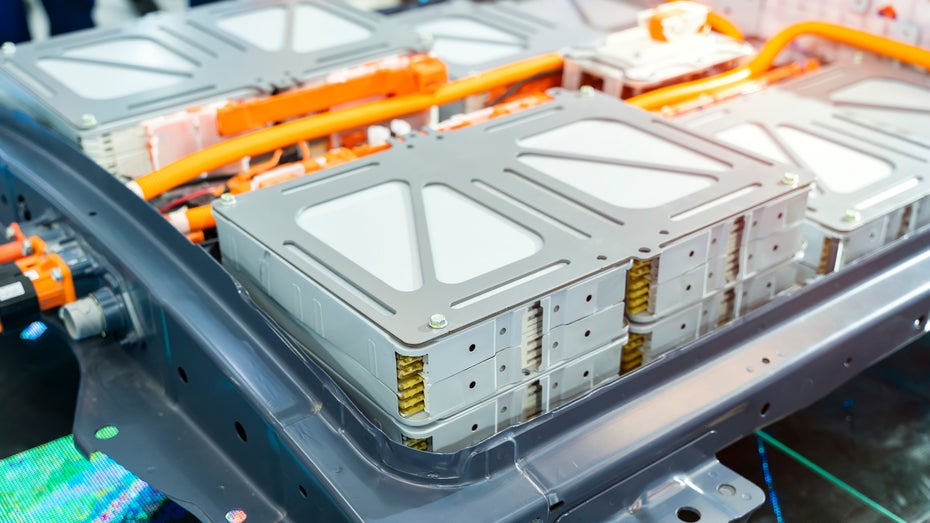 Kalzium-Akkus sollen effizienter werden, um Alternativen zu Lithium-Batterien, wie auf diesem Bild, darzustellen. (Foto: asharkyu / Shutterstock) Alternative zu Lithium-Batterien: Forscher gelingt Durchbruch bei Kalzium-Akku