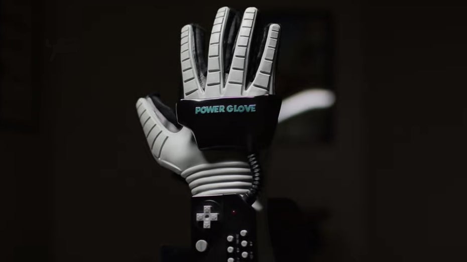 Nintendos Power Glove. (Screenshot: Youtube) Wie Nintendos Power-Glove-Idee durchs Metaverse ein Comeback feiern könnte