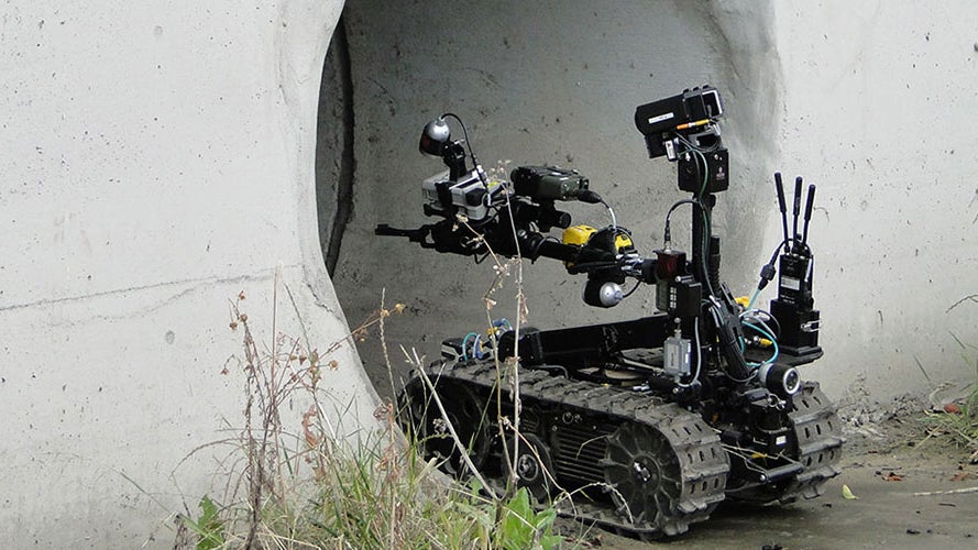 Ein Roboter vom Typ Talon, wie ihn die SFPD besitzt. Er kommt normalerweise bei Bombenentschärfungen zum Einsatz. (Bild: QinetiQ) Roboter: Polizei in San Francisco beantragt Lizenz zum Töten