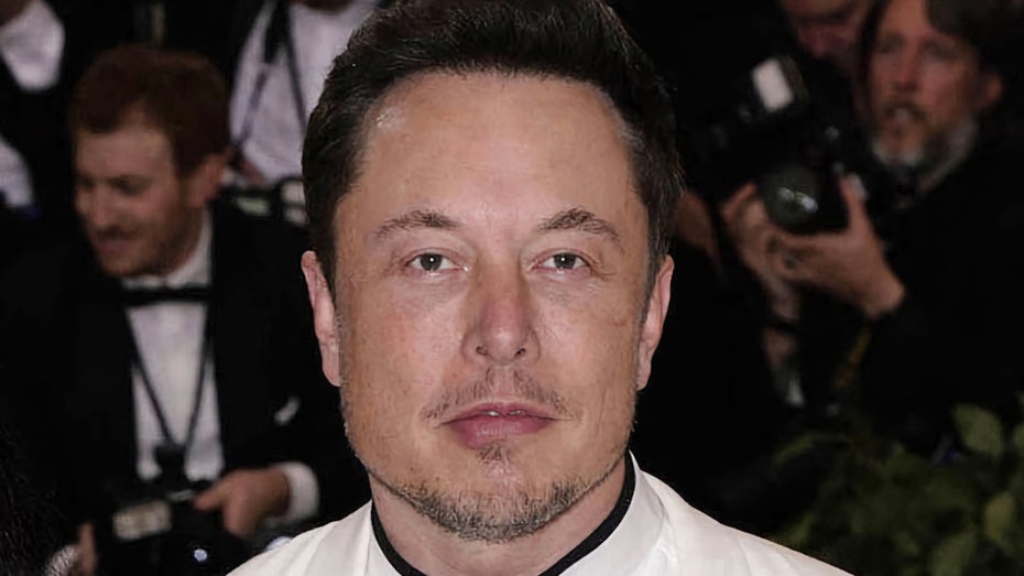 Musk in Streit mit US-Senator nach Fake-Account-Chaos Musk in Streit mit US-Senator nach Fake-Account-Chaos