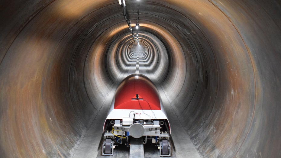 Hyperloop: Musks Prototyp wird zu einem Parkplatz für SpaceX