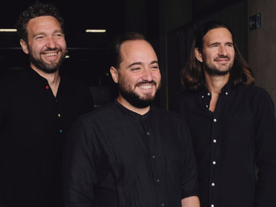 Die Informed-Gründer (v.l.n.r.): Martin Kaelble, Benjamin Mateev, Axel Bard Bringéus. (Bild: Informed)