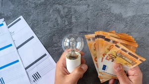 Strommarkt erklärt: Preisbildung, Preiskrise und die „Strompreisbremse”