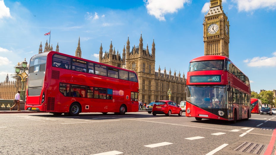 So sehen Londons neue, elektrische Straßenbahnbusse aus So sehen Londons neue, elektrische Straßenbahnbusse aus