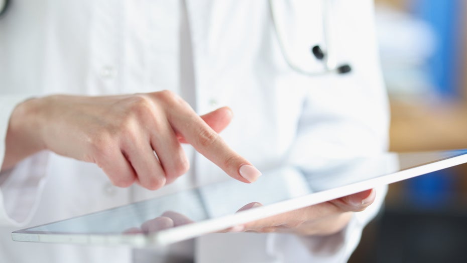 Viele Daten werden mit Tech-Unternehmen geteilt. (Foto: Shutterstock / H_Ko) 49 von 50 Telehealth-Startups teilen Daten mit Facebook, Tiktok und Co
