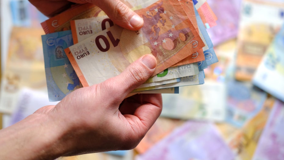 Ab wann spricht man eigentlich von einem guten Gehalt? (Foto: Shutterstock-Sebra) Was ist eigentlich gutes Gehalt in Deutschland – und wo stehst du?