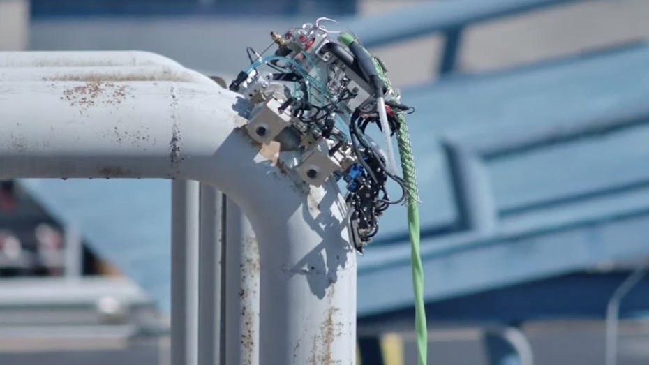 Dieser kleine Roboter prüft bald Raketensilos. (Screenshot: Youtube) Kriechende Roboter sollen alte Nuklearraketensilos begutachten