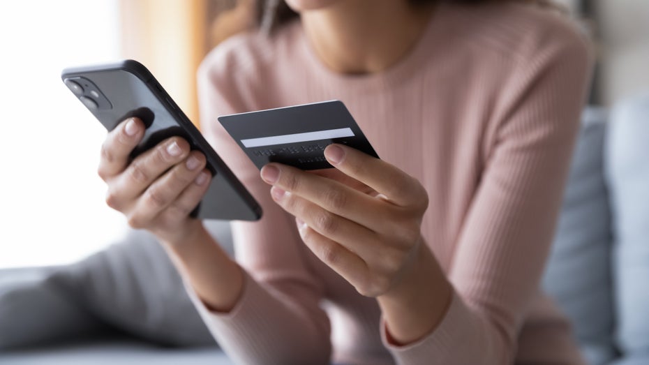 (Bild: fizkes / shutterstock) Was du bei der Preisgestaltung digitaler Leistungen beachten solltest