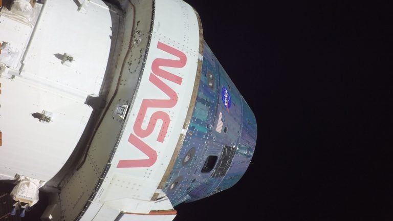 Neue Wiedereintrittstechnik: Orion „springt“ wie ein Stein über die Erdatmosphäre
