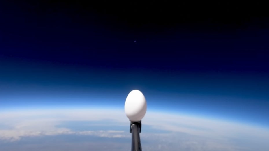 Schräges Experiment von Nasa-Ingenieur: Ei übersteht Sturz aus Stratosphäre Schräges Experiment von Nasa-Ingenieur: Ei übersteht Sturz aus Stratosphäre