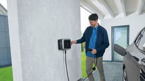 Wallbox jetzt bei Lidl: Discounter verkauft E-Auto-Zubehör