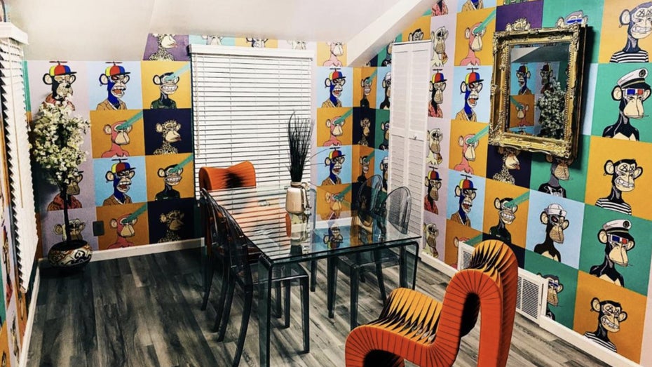 Vielleicht hilft ein bisschen weiße Farbe? (Screenshot: Booking.com) Krypto-Haus in Hollywood steht zum Verkauf – und niemand will es