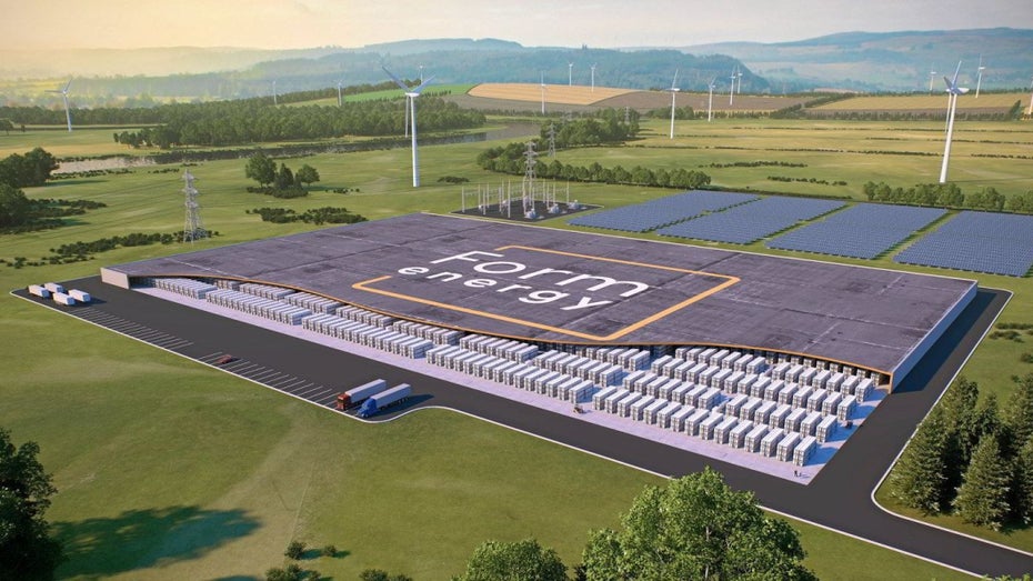 Bisher besteht die angepeilte Fabrik aus einem Acker. In einem Jahr soll sie so ähnlich wie auf dieser 3D-Zeichnung aussehen. (Bild: Form Energy) Für flexible Stromnetze: MIT-Startup will ab 2024 Eisen-Luft-Akkus produzieren