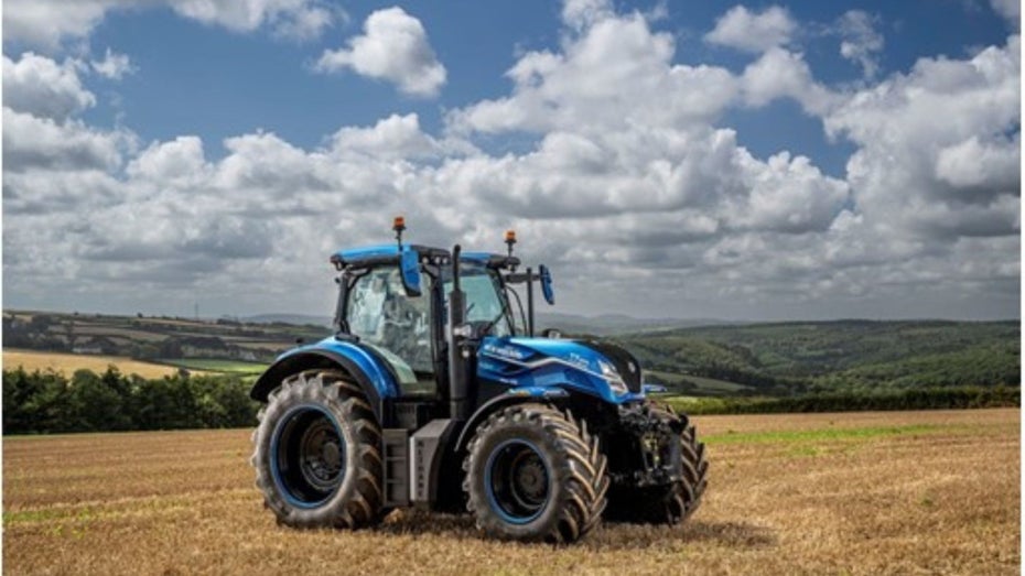 Grüne Energie: Dieser Traktor fährt mit Kuhdung